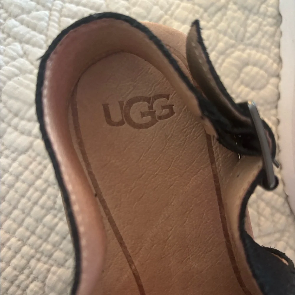 UGG Black Braelynn Women's Sandals - Picture 6 of 8